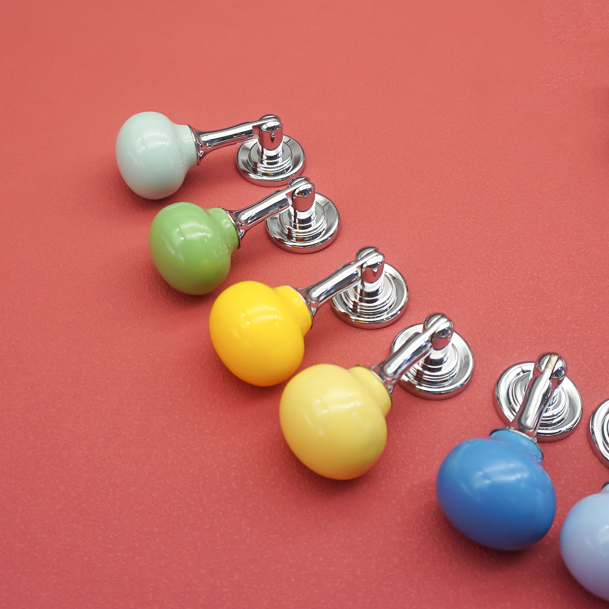 เซรามิคตู้จับทองเหลือง Chrome  - Furniture Hardware Drop Pulls บทวิจารณ์และราคา